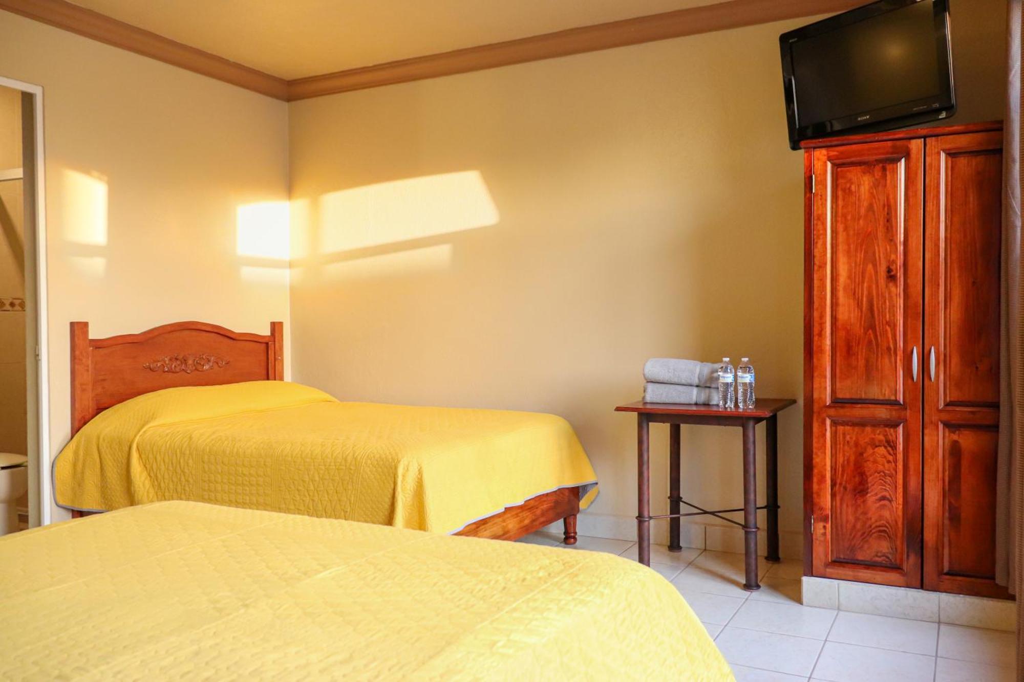 Hotel Coroneo מראה חיצוני תמונה