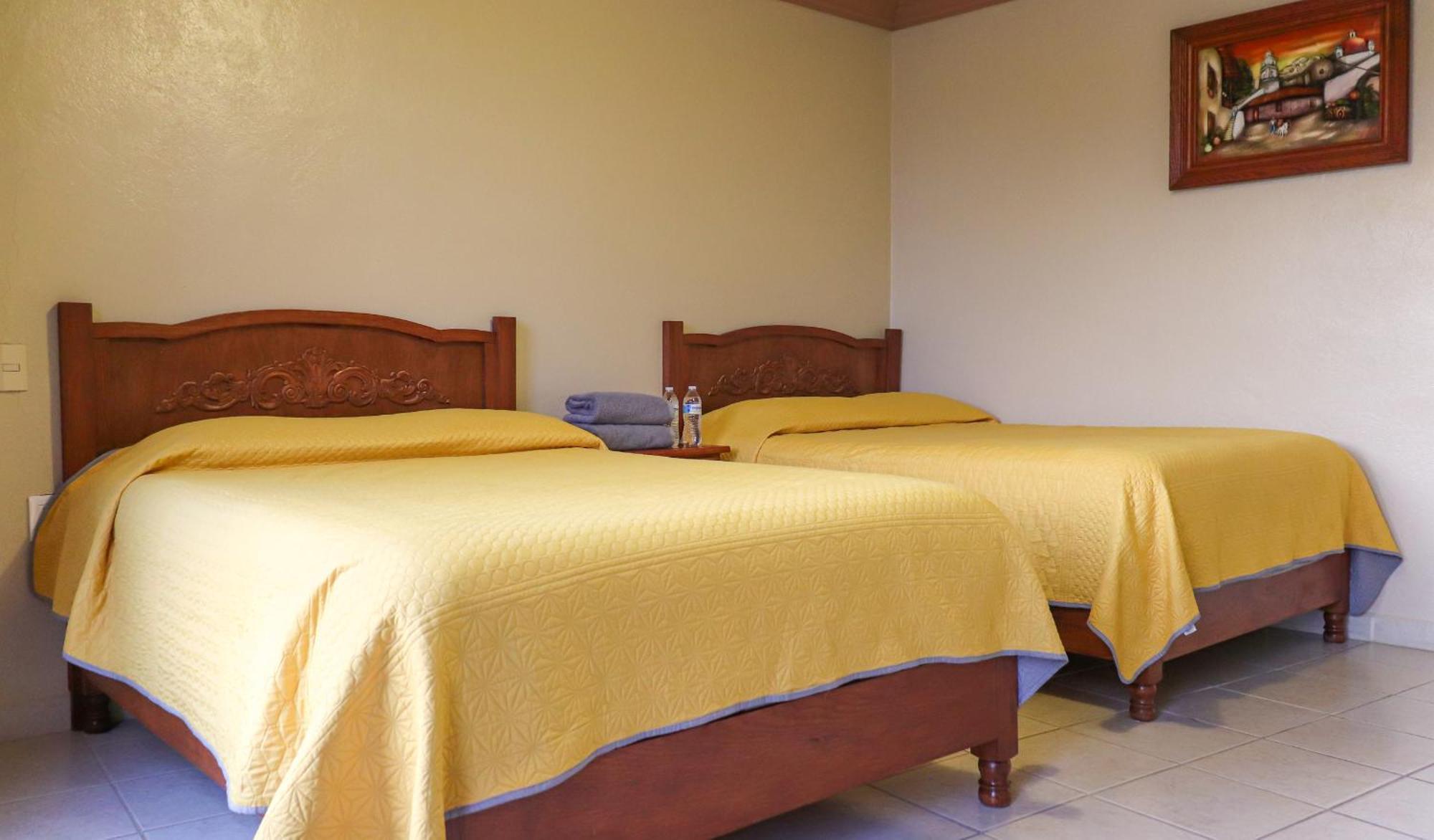 Hotel Coroneo מראה חיצוני תמונה