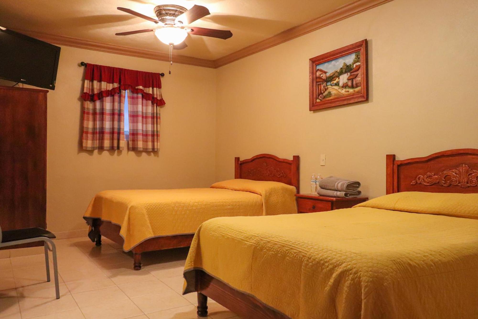 Hotel Coroneo מראה חיצוני תמונה